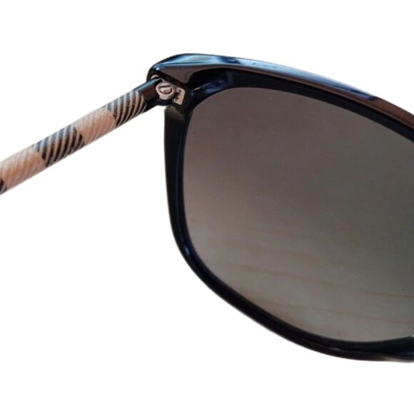 Burberry (Authentic) Black Oversized Check Print Polarized Round Sunglasses VGUC - Picture 4 of 10